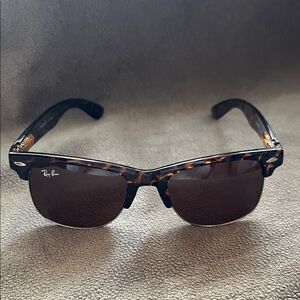 Ray-Ban Classic Tortoise Sunglasses